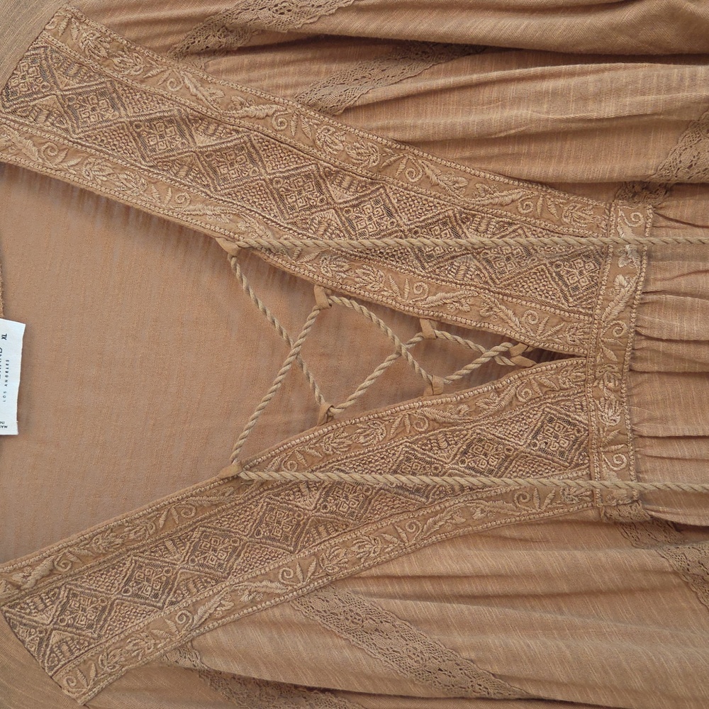Lucky Brand Long Sleeve Top - Picture 3 of 6